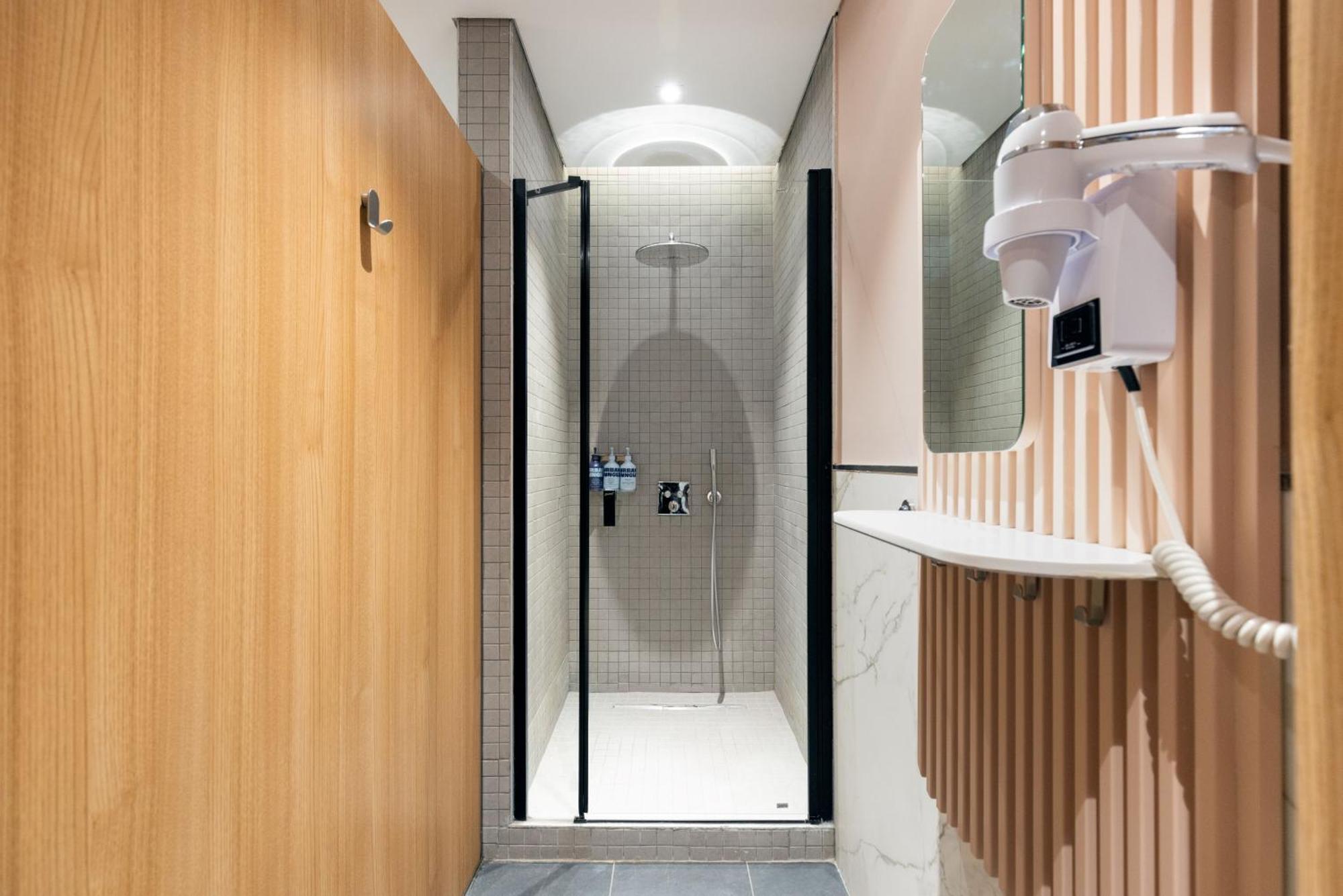 Yotelair Istanbul Airport, Duty Free - International Transit Area, Istanbul
